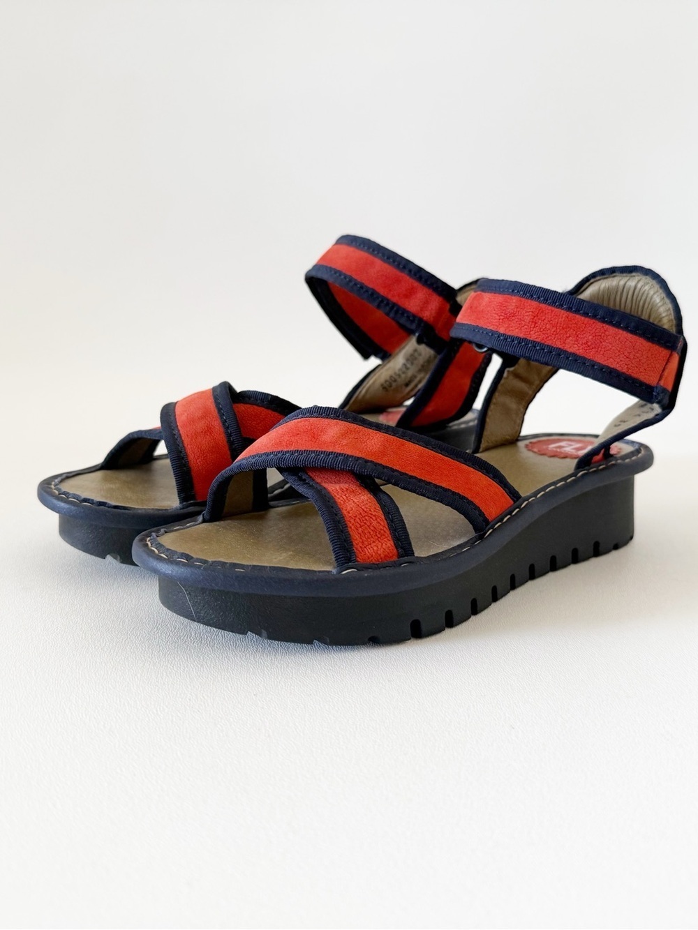 Fly London Shoes Strappy Platform Sandals Criss Cross Casual  8.5